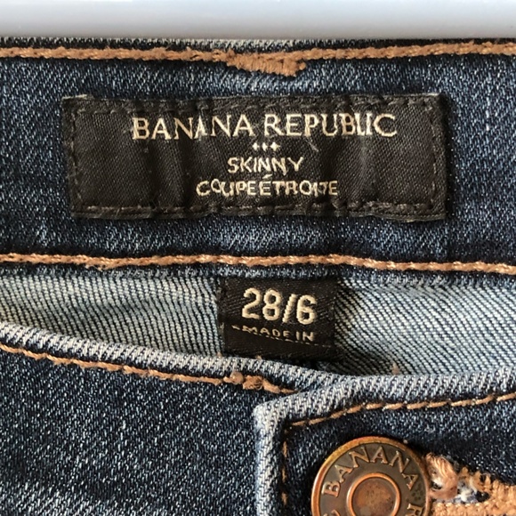 BANANA REPUBLIC SKINNY JEANS - Picture 2 of 2